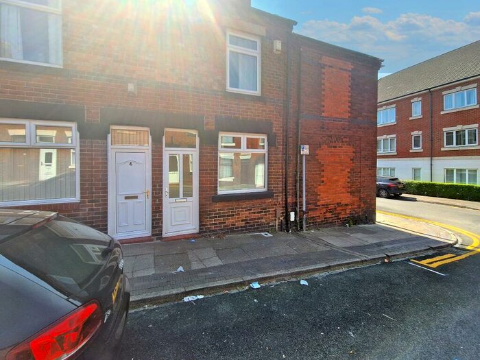 2 Bedroom Terraced House To Rent In Stedman Street, Birches Head, Stoke-on-Trent, ST1