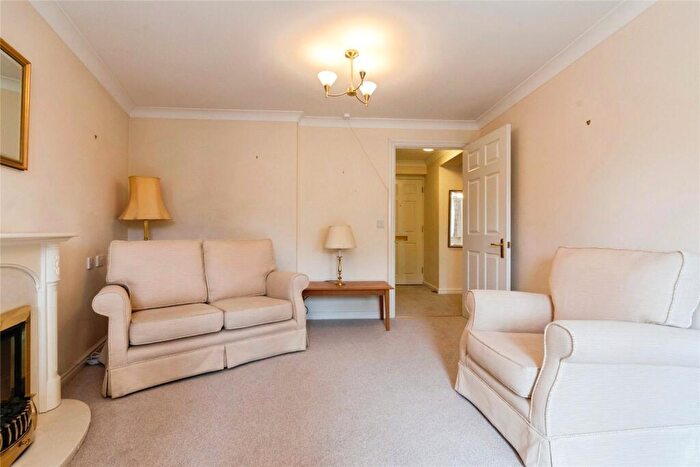 1 Bedroom Apartment For Sale In Salter Court, Colchester, CO3