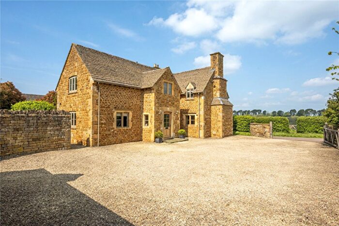 4 Bedroom Detached House For Sale In Barton-On-The-Heath, Moreton-In-Marsh, Gloucestershire, GL56