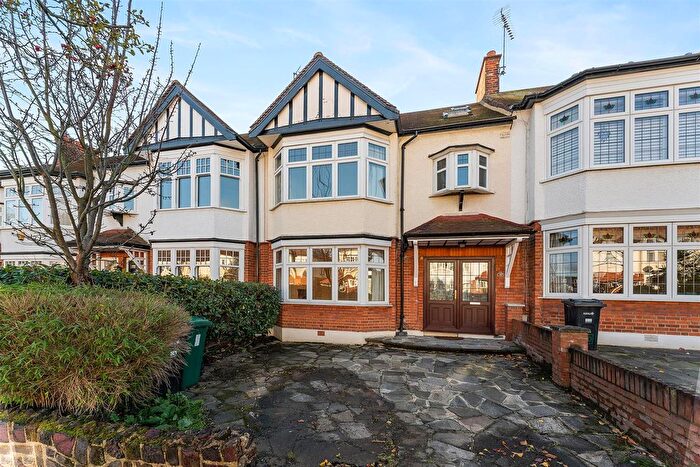 4 Bedroom Terraced House To Rent In Colebrooke Drive, Wanstead, E11