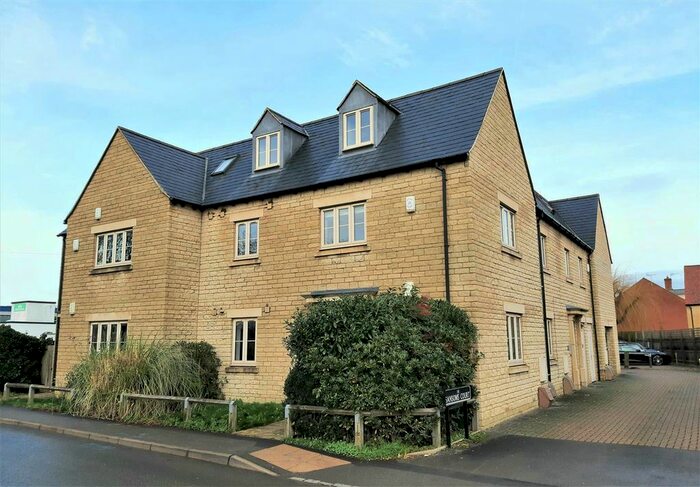 1 Bedroom Flat To Rent In Sansoms Court, Shipton Road, Woodstock, OX20