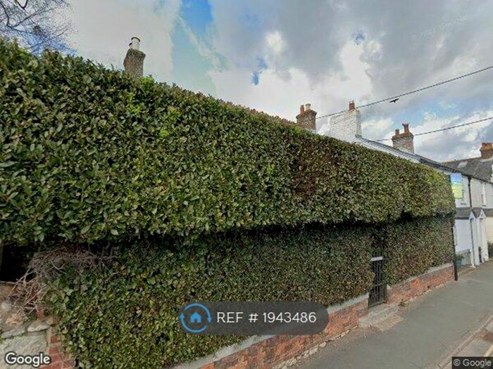 5 Bedroom Terraced House To Rent In Tennyson Road, Yarmouth, PO41