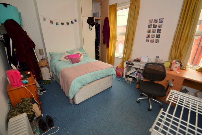 5 Bedroom Detached House To Rent In Albion Road, Fallowfield, Manchester, M14