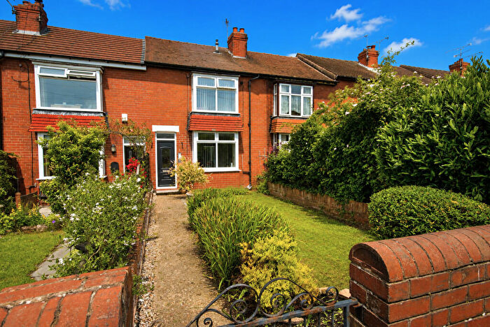 2 Bedroom Semi-Detached House For Sale In Worksop Road, Tickhill, Doncaster, DN11
