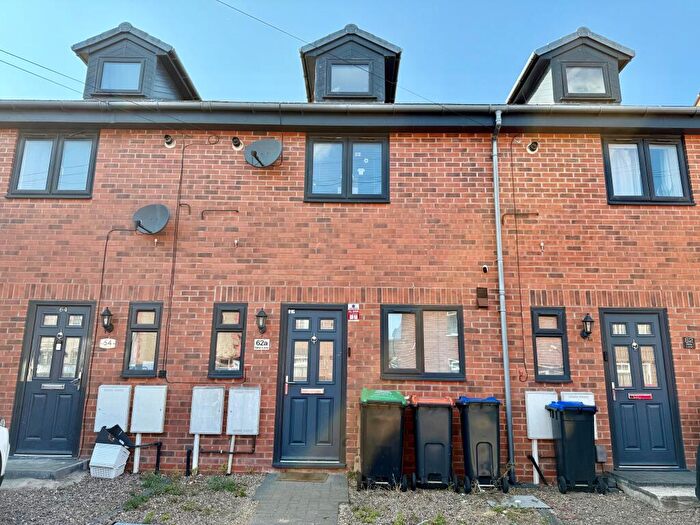 3 Bedroom House To Rent In New Lane, Stanton Hill, NG17