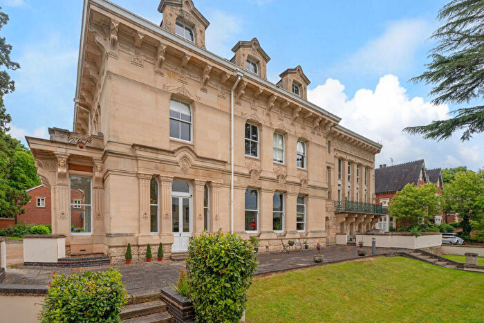 2 Bedroom Apartment For Sale In Copps Road Leamington Spa, Warwickshire, CV32
