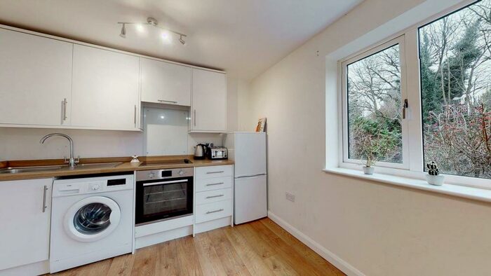 2 Bedroom Flat To Rent In Stratford House, Yardley Wood Road, Yardley Wood, Birmingham, B14