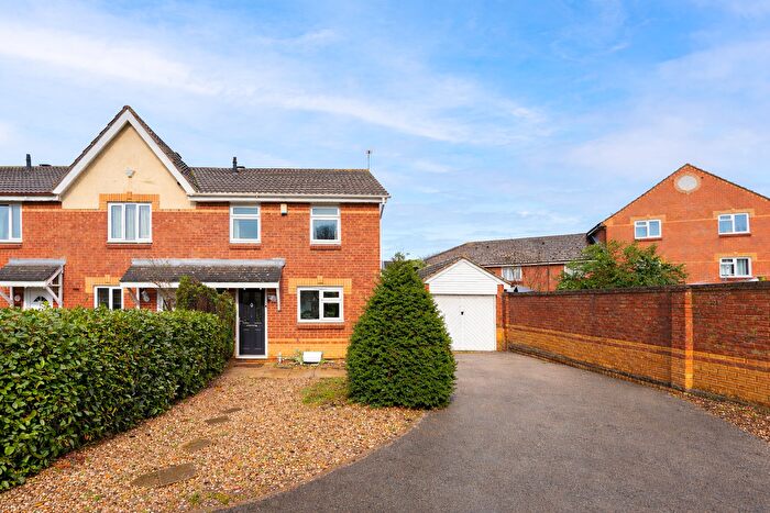 3 Bedroom End Of Terrace House For Sale In Taverners Road, Leicester, Leicestershire, LE4