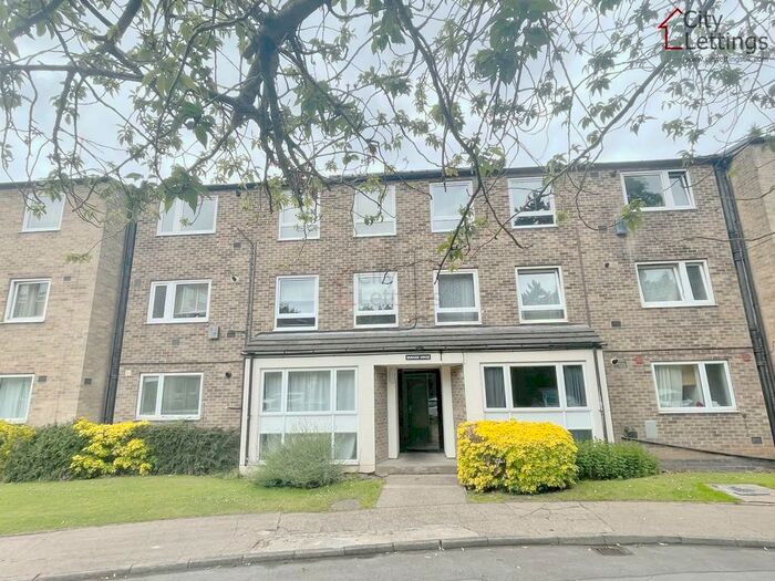 3 Bedroom Flat To Rent In Durham House, NG3