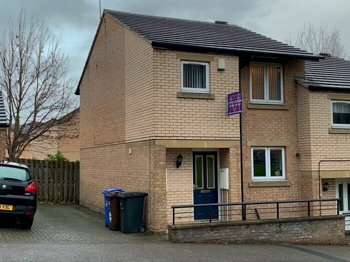 4 Bedroom Semi-Detached House To Rent In Weston Street, S3