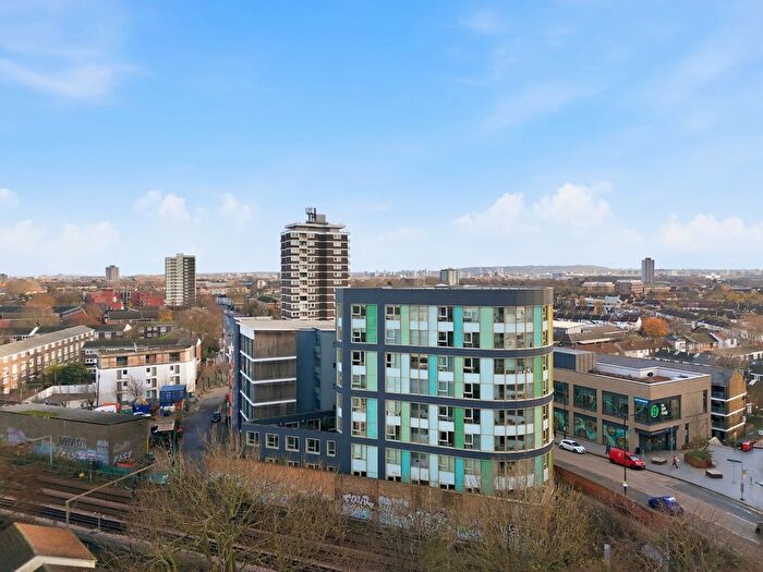 3 Bedroom Flat For Sale In New Willow House, Plaistow Road, London, E13