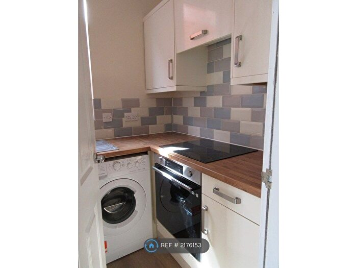 Studio To Rent In Connaught Road, Derby, DE22