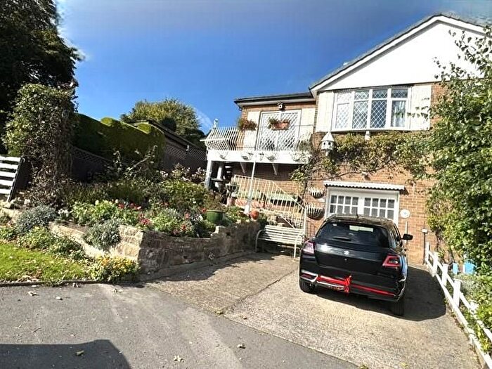 2 Bedroom Semi-Detached House For Sale In Priesthorpe Road, Farsley, Pudsey, LS28