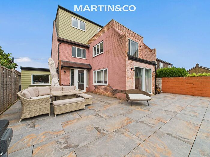 4 Bedroom Detached House For Sale In Boveney Road, Dorney, SL4