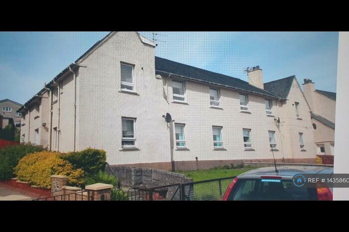 4 Bedroom Flat To Rent In Hillend Crescent, Clydebank, G81