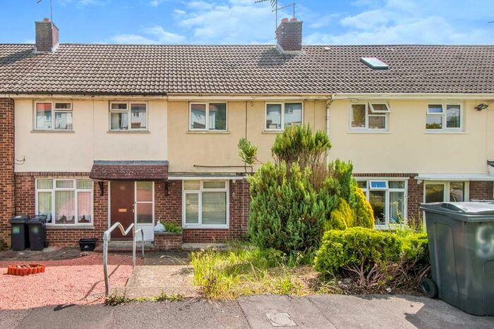 Flat To Rent In Walpole Road, Winchester, Hampshire, SO22