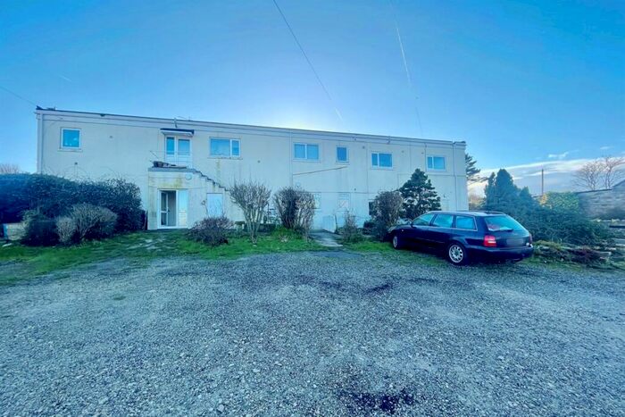 2 Bedroom Flat To Rent In Swanage, BH19