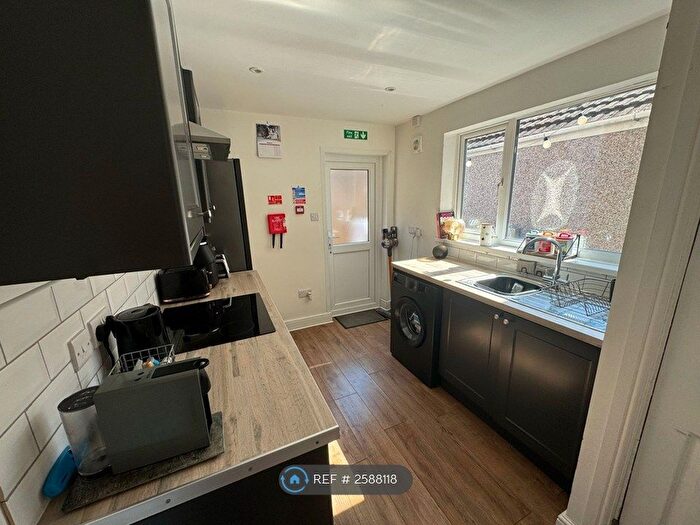 1 Bedroom Flat To Rent In King Edwards Road, Swansea, SA1