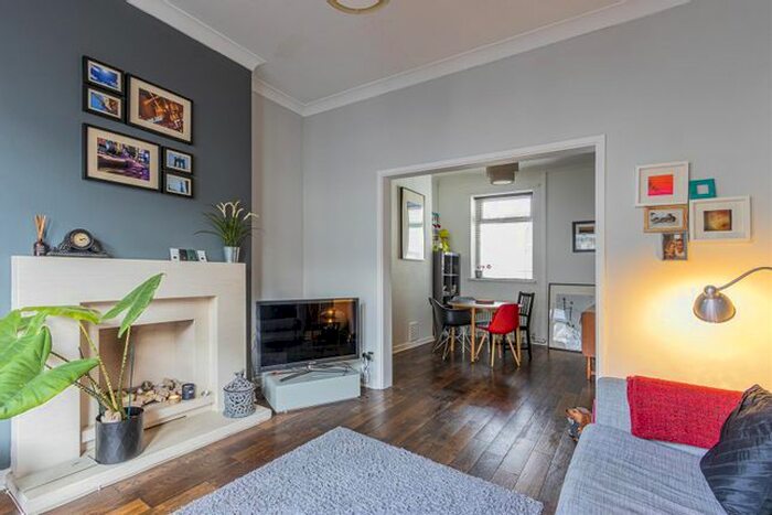 3 Bedroom Terraced House To Rent In Wells Street, Cardiff, CF11