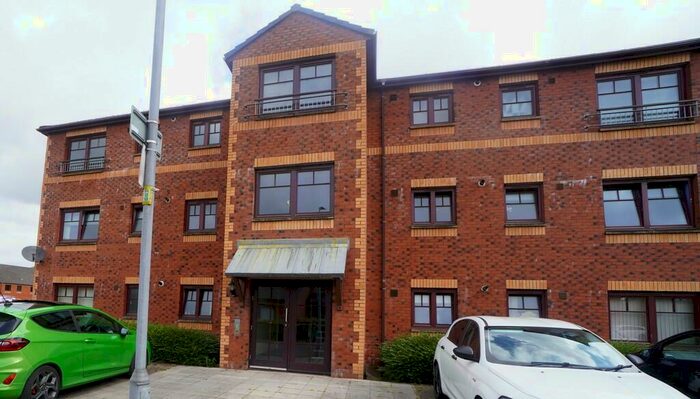 2 Bedroom Apartment To Rent In /, MacBride Way, Renton, G82