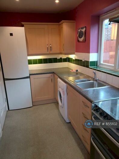 1 Bedroom Detached House To Rent In Otter Court, Reading, RG2