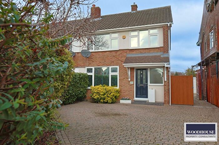 3 Bedroom Semi Detached House For Sale In Cadmore Lane, Cheshunt, EN8