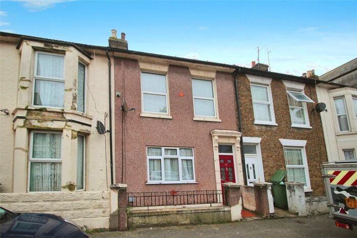 3 Bedroom Terraced House To Rent In Meyrick Road, Sheerness, Kent, ME12
