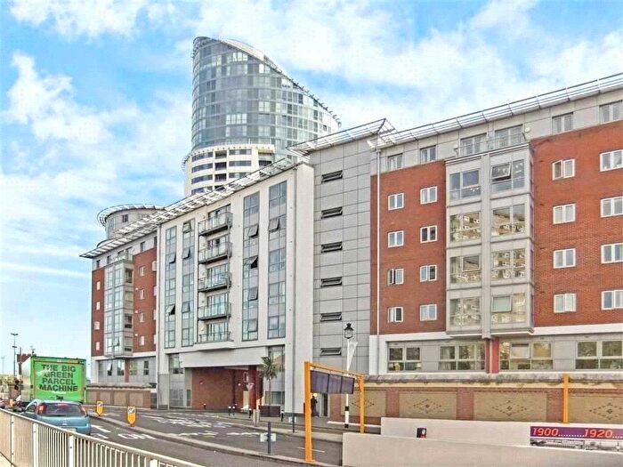 1 Bedroom Apartment For Sale In Gunwharf Quays, Portsmouth, Hampshire, PO1
