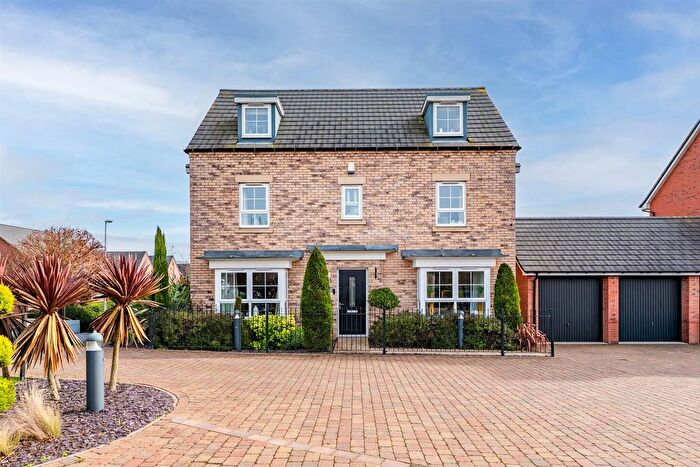 5 Bedroom Detached House For Sale In Dunsmore Avenue, Bingham, NG13