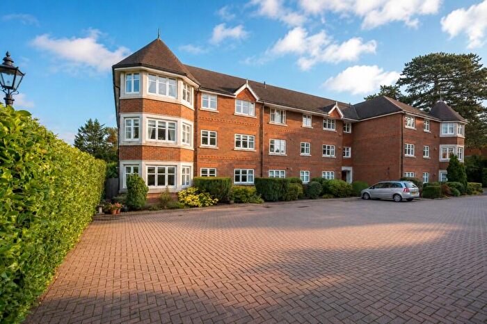 2 Bedroom Apartment To Rent In St Johns, Woking, GU21