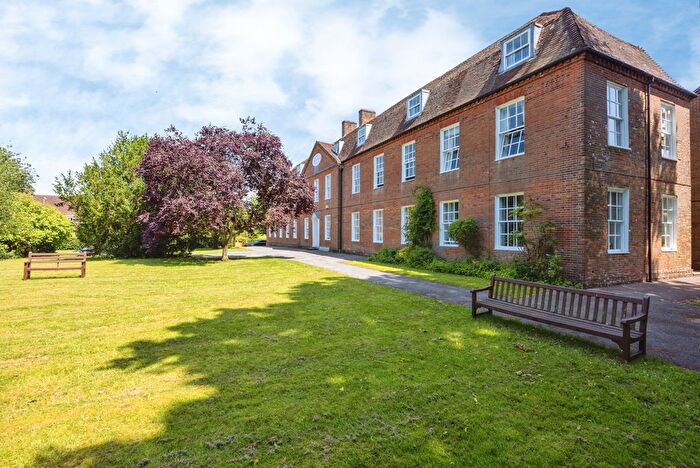 1 Bedroom Flat For Sale In Adams Way, Alton, Hampshire, GU34