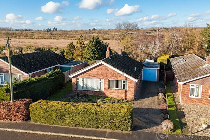 2 Bedroom Detached Bungalow For Sale In Valley Close, Earsham, Bungay, NR35