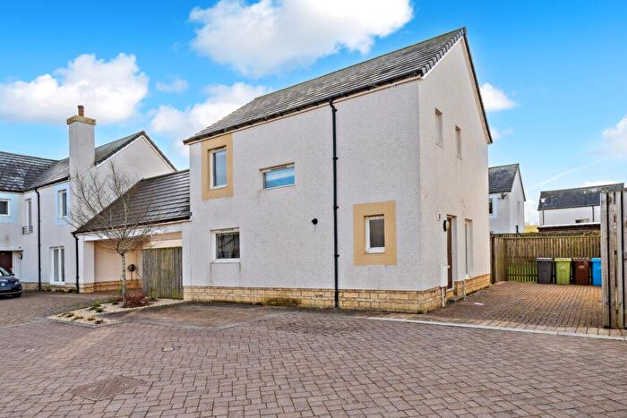 3 Bedroom Detached House To Rent In Picketlaw Lane, Eaglesham, Glasgow, G76