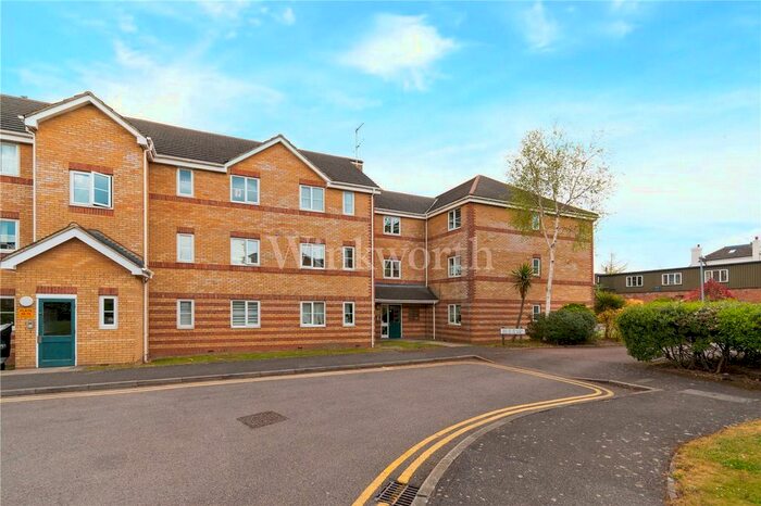 1 Bedroom Flat To Rent In Windmill Drive, London, NW2