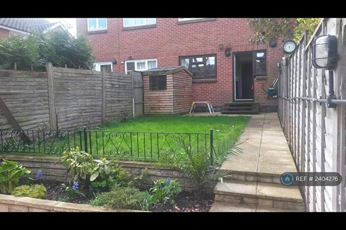 1 Bedroom Flat To Rent In Lavender Road, London, SE16