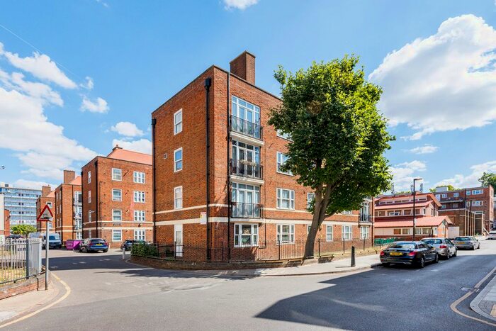 4 Bedroom Flat To Rent In Turin Street, London, E2