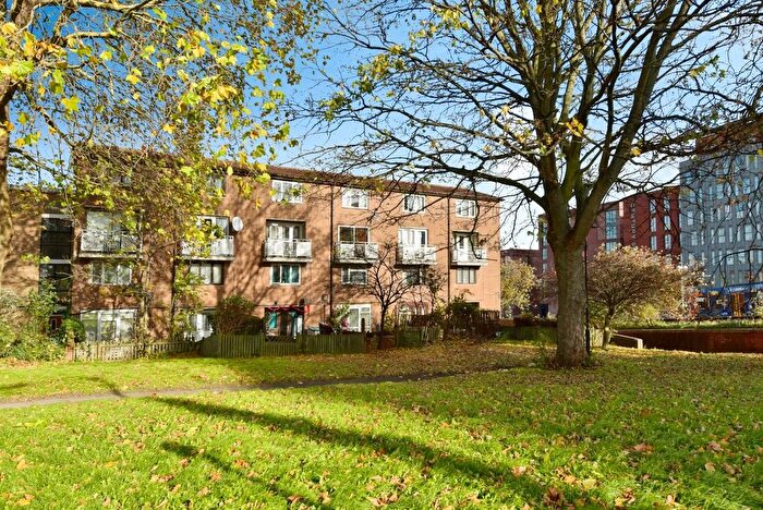 2 Bedroom Maisonette For Sale In St. Philips Road, Netherthorpe, S3