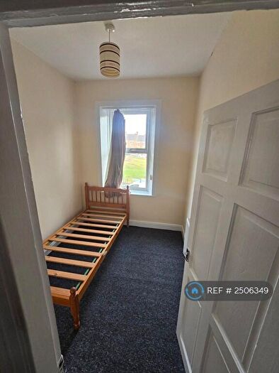 3 Bedroom Flat To Rent In Gateshead, Gateshead, NE8