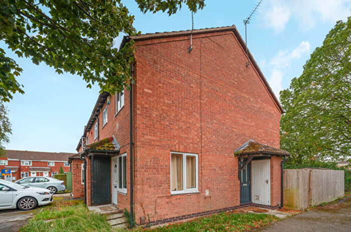 1 Bedroom End Of Terrace House For Sale In Somergate Road, Cheltenham, Gloucestershire, GL51