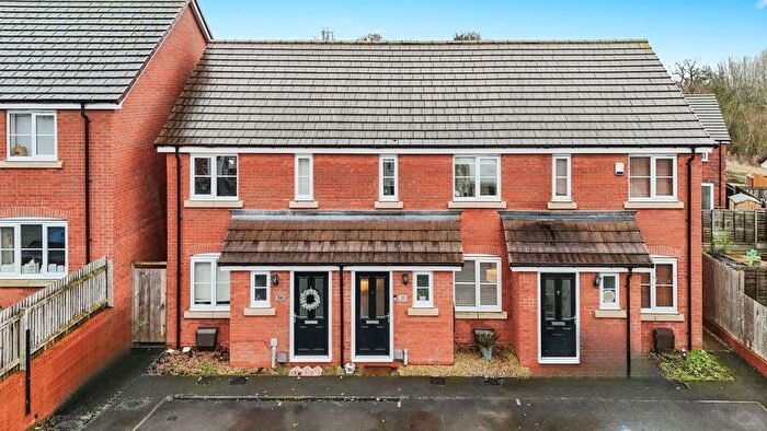2 Bedroom Terraced House For Sale In Owen Grove, Whitnash, CV31