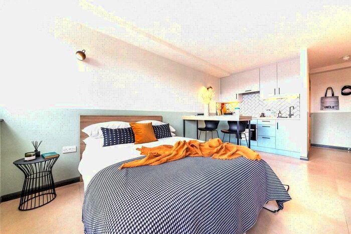 Studio To Rent In Uncle Stockwell, Courland Grove, London, SW8