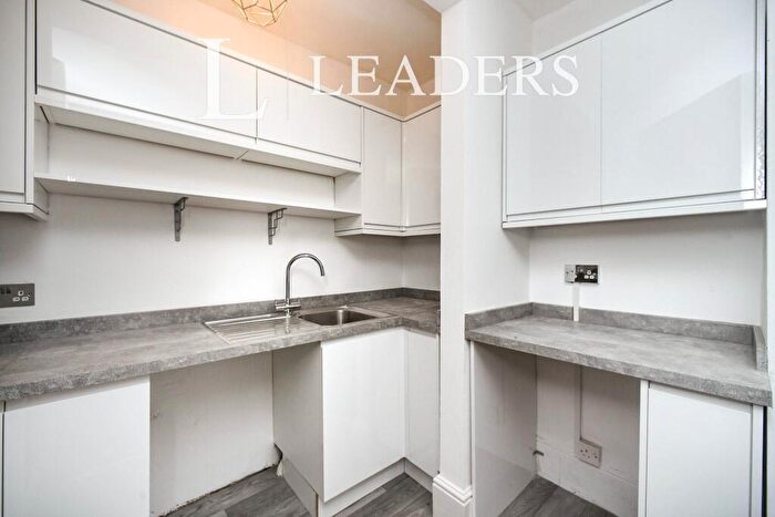 1 Bedroom Flat To Rent In Bloomsbury Place, Brighton, BN2