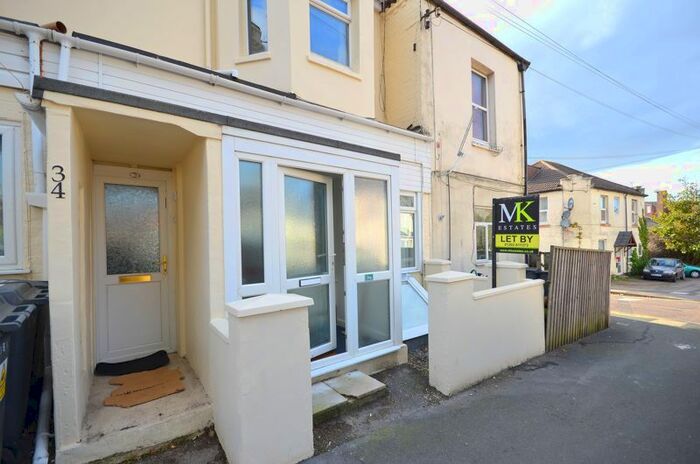 2 Bedroom Flat To Rent In Windham Road, Boscombe, Bournemouth, BH1