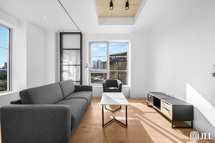 1 Bedroom Flat To Rent In Douglass Tower, Good Luck Hope, E14
