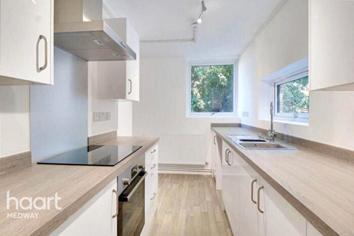 2 Bedroom Apartment To Rent In Princess Mary Avenue, Chatham, ME4