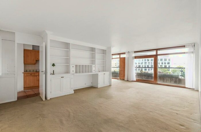 1 Bedroom Apartment To Rent In Mountjoy House Barbican, EC2