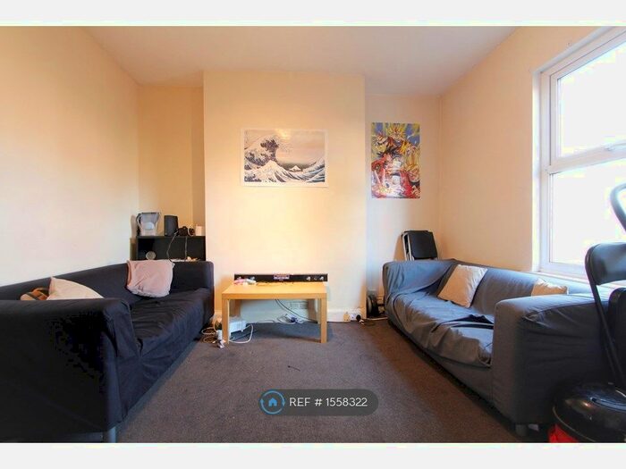 4 Bedroom Terraced House To Rent In Addington Road, Reading, RG1
