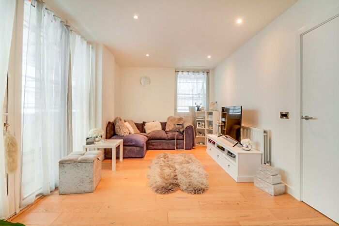 1 Bedroom Flat To Rent In Bree Court, Capitol Way, Colindale, NW9