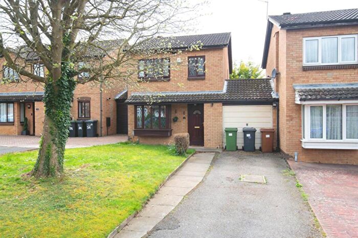 4 Bedroom Detached House For Sale In Weldon Close, Wellingborough, NN8