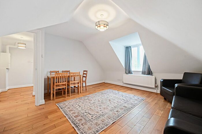 2 Bedroom Flat For Sale In Craven Park, London, NW10